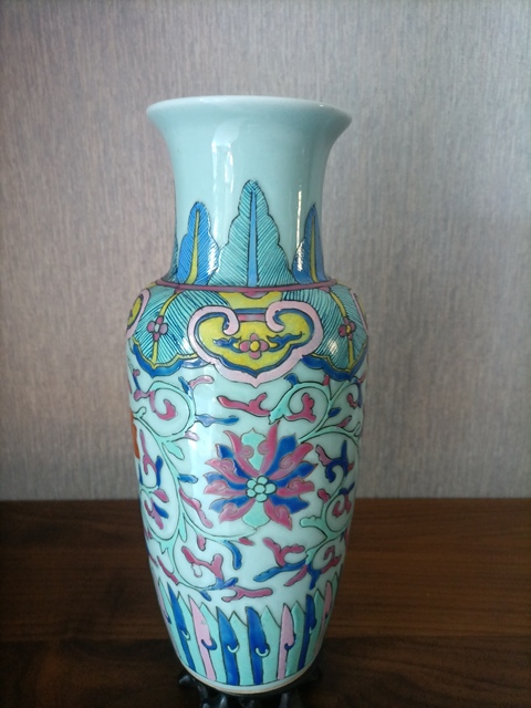 古玩陶瓷花卉紋粉彩瓶拍賣,當前價格3580元