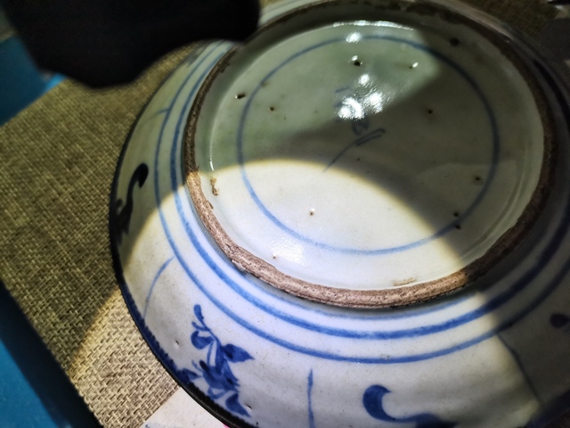 古玩陶瓷清代:青花靈芝花卉紋盤拍賣,當(dāng)前價(jià)格500元