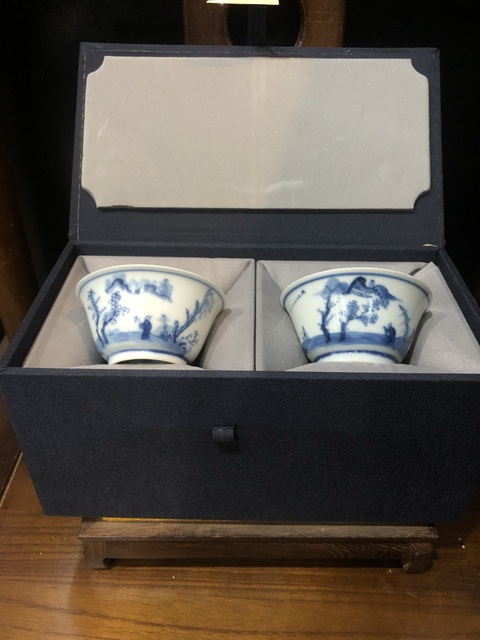 古玩陶瓷（精品品茗杯）清·康熙·訪友圖·青花品茗杯一對拍賣，當前價格3180元