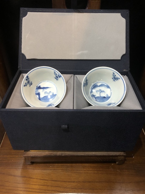 古玩陶瓷（精品品茗杯）清·康熙·訪友圖·青花品茗杯一對拍賣，當前價格3180元
