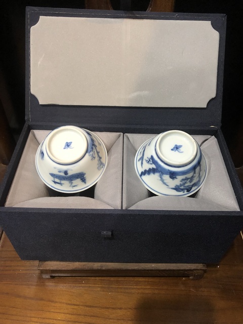 古玩陶瓷（精品品茗杯）清·康熙·訪友圖·青花品茗杯一對拍賣，當前價格3180元