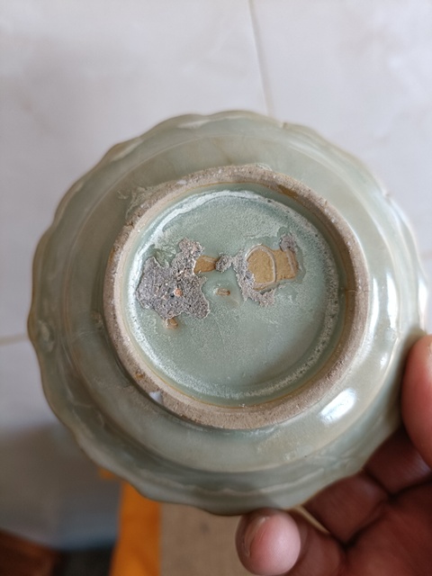 古玩陶瓷元代龍泉青瓷花口洗拍賣，當(dāng)前價格2980元