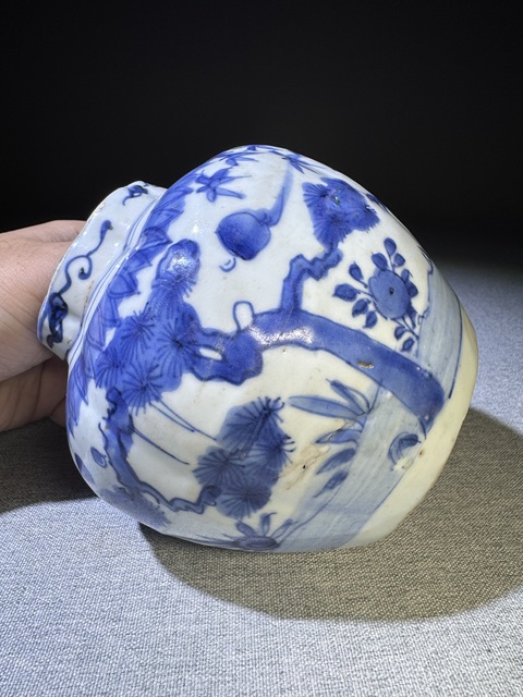 古玩陶瓷【精品】明代晚期萬歷青花松竹梅紋瓜棱型罐明代青花罐子拍賣,當前價格11800元