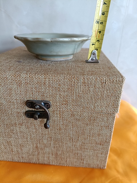 古玩陶瓷元代龍泉青瓷花口洗拍賣，當(dāng)前價格2980元