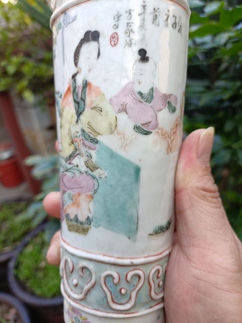 古玩陶瓷館藏級清晚期御窯廠畫師方家珍淺絳彩人物故事紋壁瓶拍賣,當(dāng)前價格2980元