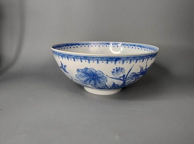 古玩陶瓷青花蛋殼瓷滿池嬌大碗拍賣，當前價格0元