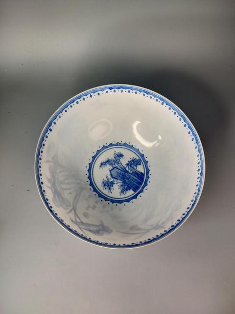 古玩陶瓷青花蛋殼瓷滿池嬌大碗拍賣，當前價格0元