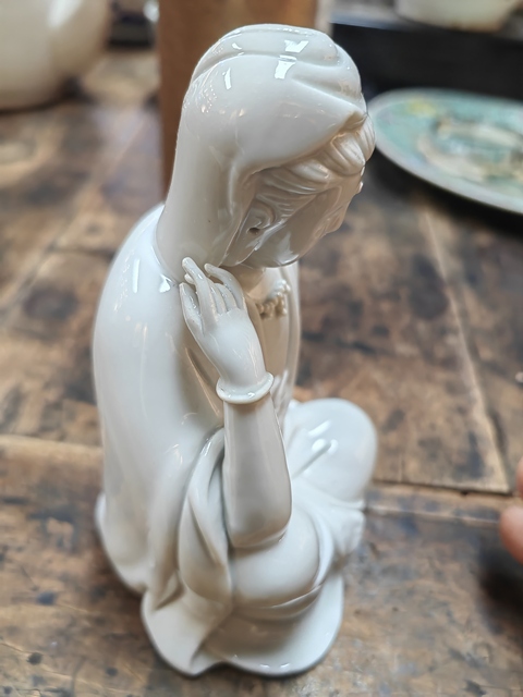 古玩陶瓷德化白瓷觀音造像拍賣，當前價格380元