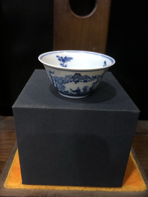 古玩陶瓷(精品品茗杯)清·康熙·訪友圖·青花品茗杯拍賣,當(dāng)前價(jià)格0元