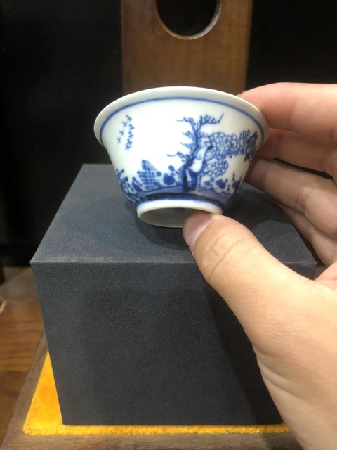 古玩陶瓷(精品品茗杯)清·康熙·訪友圖·青花品茗杯拍賣,當(dāng)前價(jià)格0元