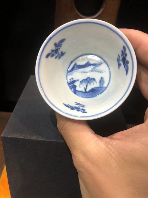 古玩陶瓷(精品品茗杯)清·康熙·訪友圖·青花品茗杯拍賣,當(dāng)前價(jià)格0元
