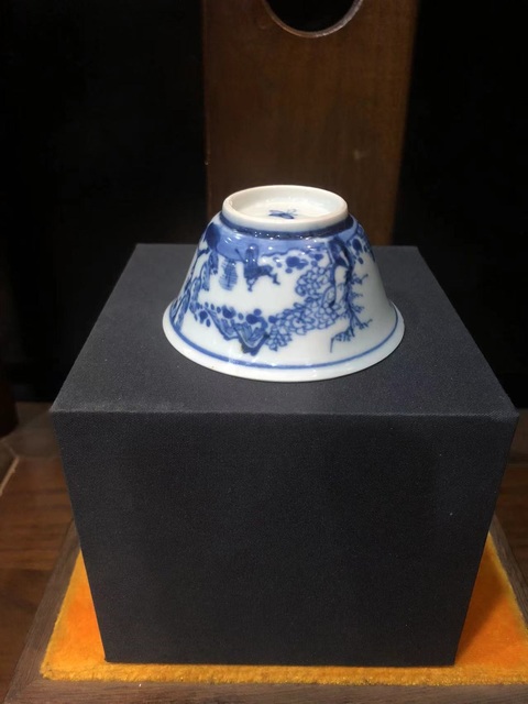 古玩陶瓷(精品品茗杯)清·康熙·訪友圖·青花品茗杯拍賣,當(dāng)前價(jià)格0元