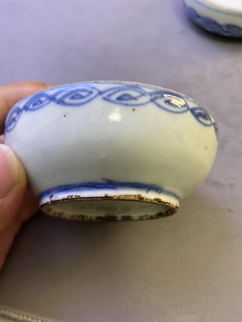 古玩陶瓷青花花卉蓋盒拍賣,當前價格3000元