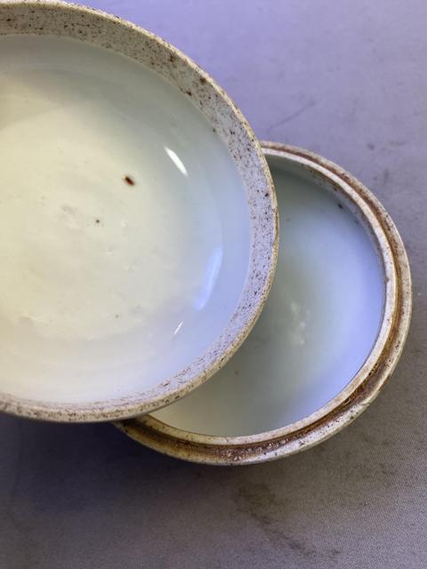 古玩陶瓷青花花卉蓋盒拍賣,當前價格3000元