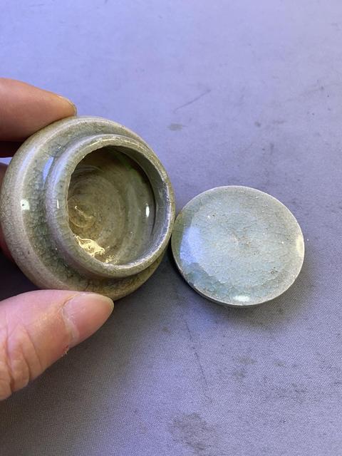 古玩陶瓷龍泉青瓷蓋罐拍賣，當前價格1200元