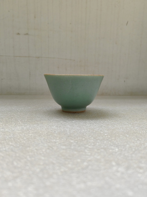 古玩陶瓷豆青釉仰鐘杯拍賣,當前價格550元