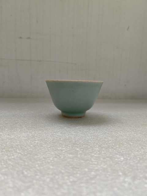 古玩陶瓷豆青釉仰鐘杯拍賣,當前價格550元