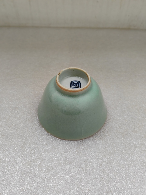 古玩陶瓷豆青釉仰鐘杯拍賣,當前價格550元