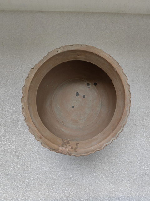 古玩陶瓷紅陶三足爐拍賣，當前價格580元