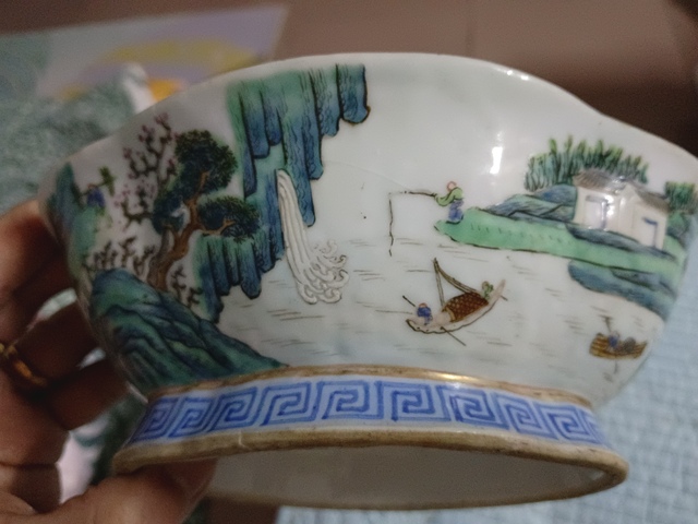古玩陶瓷同治細路粉彩桃花源記圖海棠貢碗拍賣，當前價格988元