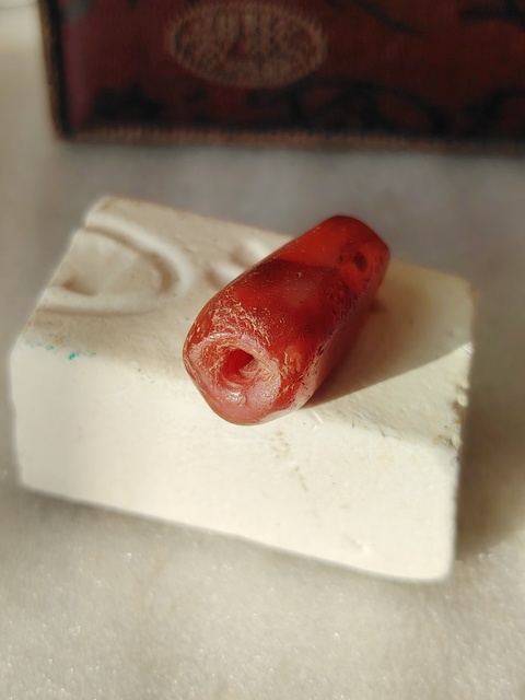 古玩玉器天然紅瑪瑙“多棱珠”吊墜拍賣，當前價格0元