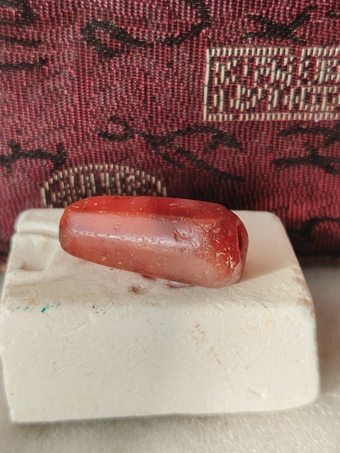 古玩玉器天然紅瑪瑙“多棱珠”吊墜拍賣，當前價格0元