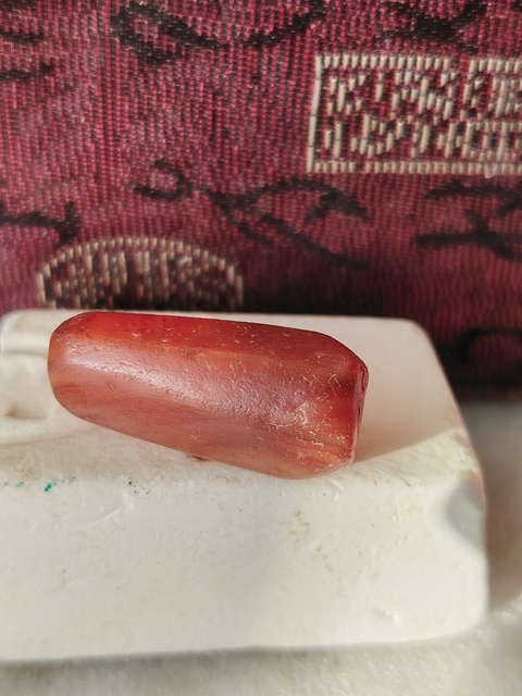 古玩玉器天然紅瑪瑙“多棱珠”吊墜拍賣，當前價格0元