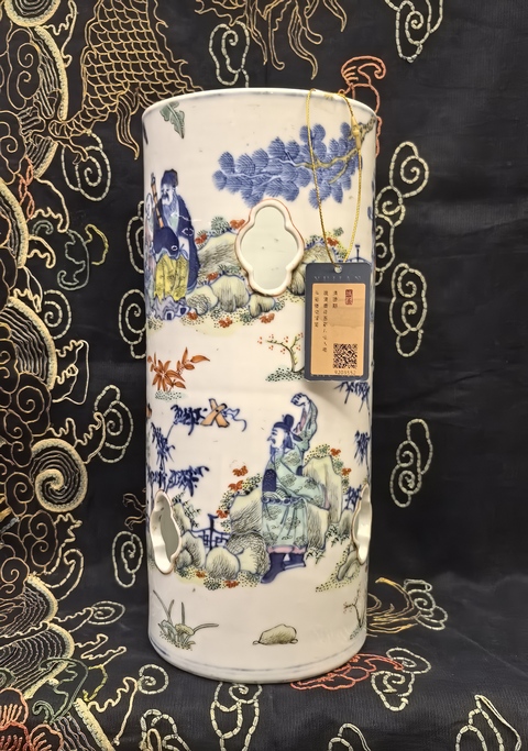 古玩陶瓷同治本朝款青花五彩+斗彩八仙人物帽筒拍賣，當(dāng)前價(jià)格16888元