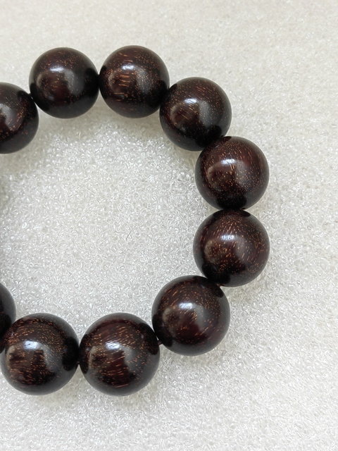 古玩雜項(xiàng)小葉金星紫檀手串拍賣,當(dāng)前價(jià)格298元