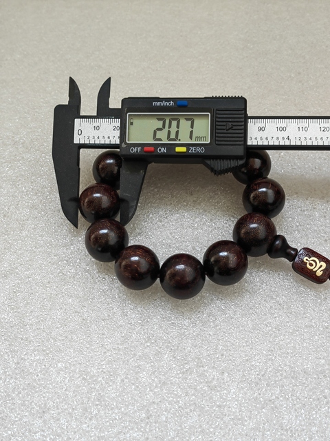 古玩雜項(xiàng)小葉金星紫檀手串拍賣,當(dāng)前價(jià)格298元