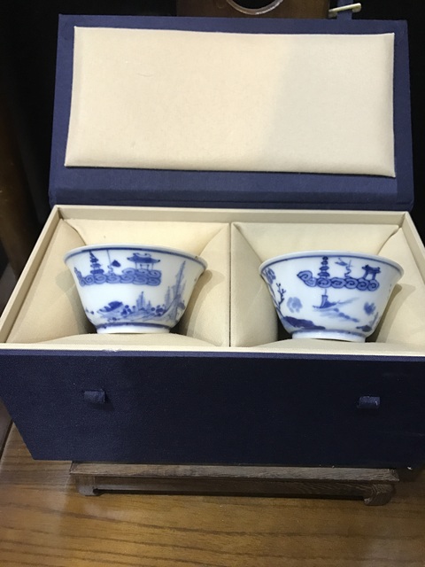 古玩陶瓷(精品品茗杯)清·康熙·訪友圖·青花品茗杯一對(duì)拍賣,當(dāng)前價(jià)格2097元