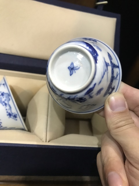 古玩陶瓷(精品品茗杯)清·康熙·訪友圖·青花品茗杯一對(duì)拍賣,當(dāng)前價(jià)格2097元