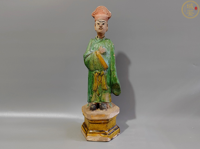 古玩陶瓷明三彩人物俑拍賣，當(dāng)前價(jià)格6600元