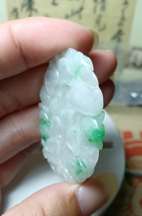 古玩玉器翡翠雕“鳳鳥(niǎo)紋佩”拍賣,當(dāng)前價(jià)格1680元