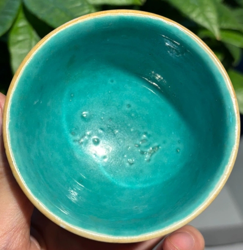 古玩陶瓷乾隆米黃釉墨彩杯拍賣，當(dāng)前價(jià)格6666元