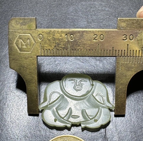 古玩玉器清代和田玉雕“佛公帽花”拍賣,當(dāng)前價(jià)格1200元