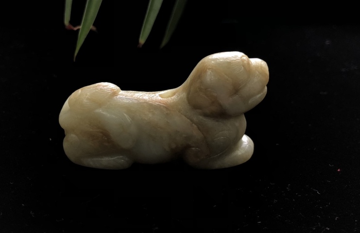 古玩玉器明代和田玉雕“瑞獸”拍賣,當前價格32000元
