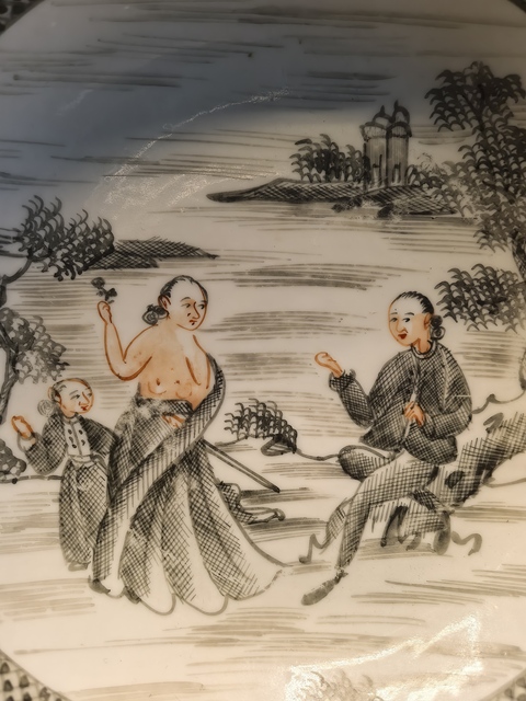 古玩陶瓷乾隆春宮墨彩礬紅西洋人物盤拍賣，當前價格1980元