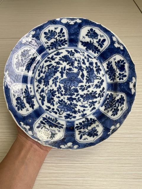 古玩陶瓷清康熙 青花開窗四季花卉紋花口盤拍賣,當前價格1100元