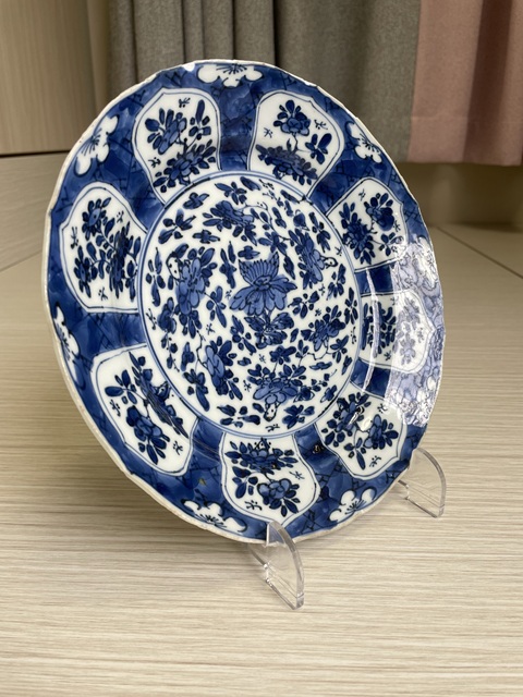 古玩陶瓷清康熙 青花開窗四季花卉紋花口盤拍賣,當前價格1100元