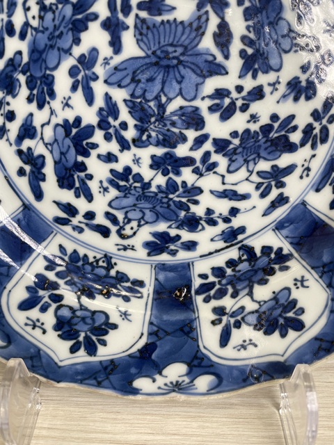 古玩陶瓷清康熙 青花開窗四季花卉紋花口盤拍賣,當前價格1100元