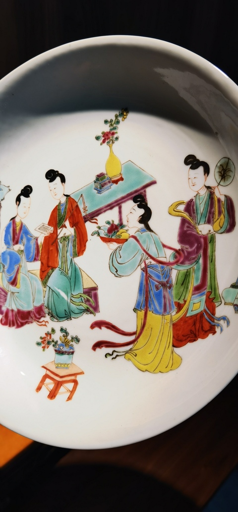 古玩陶瓷清末民初·粉彩仕女紋盤拍賣,當前價格15900元
