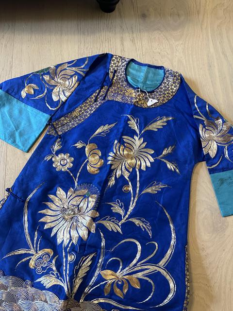 古玩雜項刺繡吉服拍賣，當前價格7000元