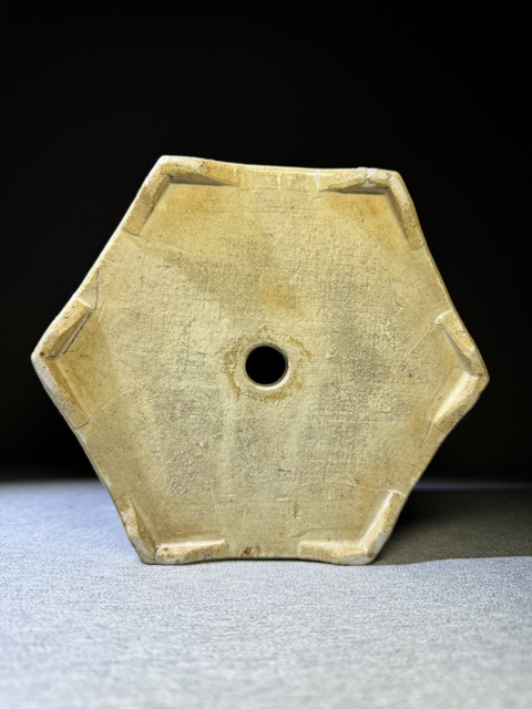 古玩陶瓷【精品】清代道光細路粉彩無雙譜紋六方花盆全品拍賣,當前價格35000元
