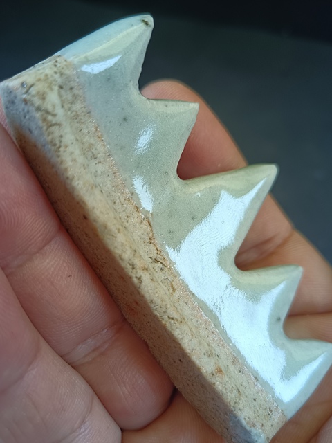 古玩陶瓷（全品）清中期豆青釉文房筆架山，文房器路份高尺寸：直徑7.8cm，高4.5cm拍賣，當前價格498元