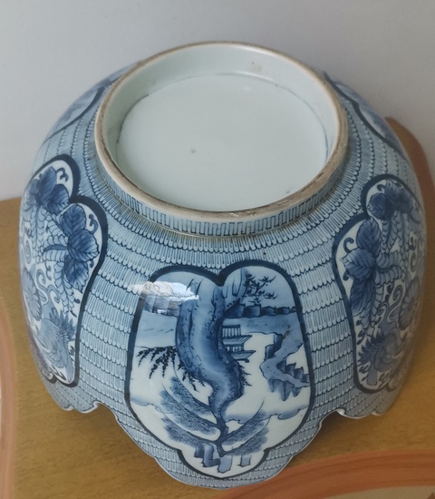 古玩陶瓷青花花口碗拍賣，當(dāng)前價(jià)格3600元