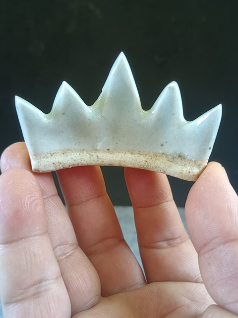 古玩陶瓷（全品）清中期豆青釉文房筆架山拍賣，當(dāng)前價格188元