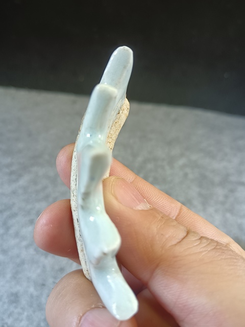 古玩陶瓷（全品）清中期豆青釉文房筆架山拍賣，當(dāng)前價格188元