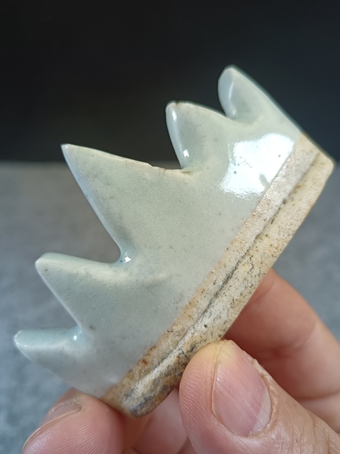 古玩陶瓷（全品）清中期豆青釉文房筆架山拍賣，當(dāng)前價格188元