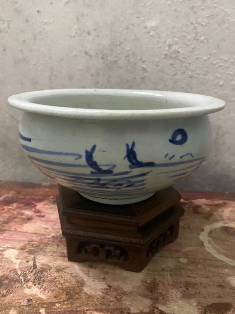 古玩陶瓷清中期青花山水香爐拍賣,當前價格650元